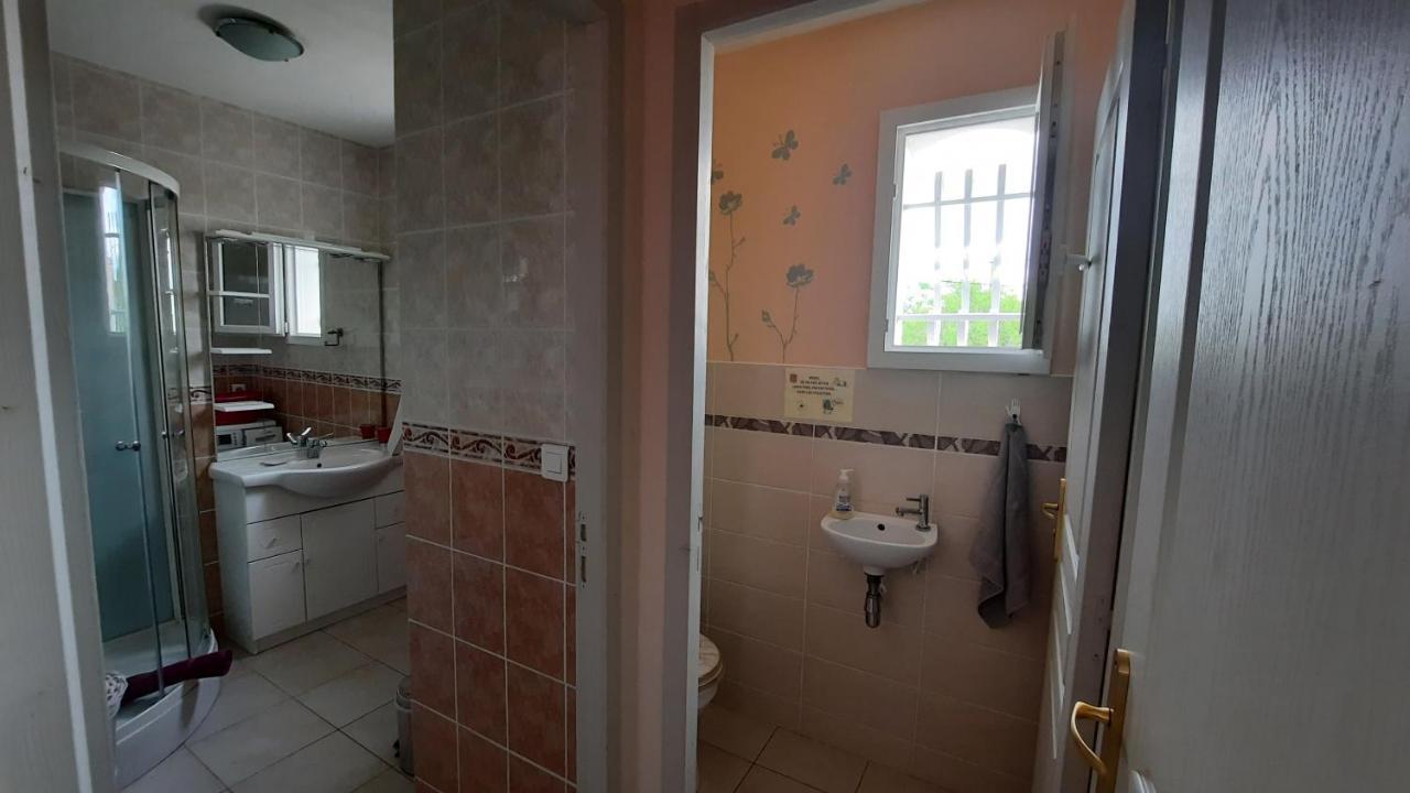 Villa Lenga Doc Prades-sur-Vernazobre Exterior foto